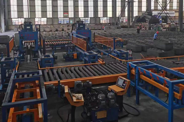 【解析指南】陽(yáng)極炭塊開(kāi)槽機(jī)的技術(shù)特點(diǎn)及應(yīng)用優(yōu)勢(shì)